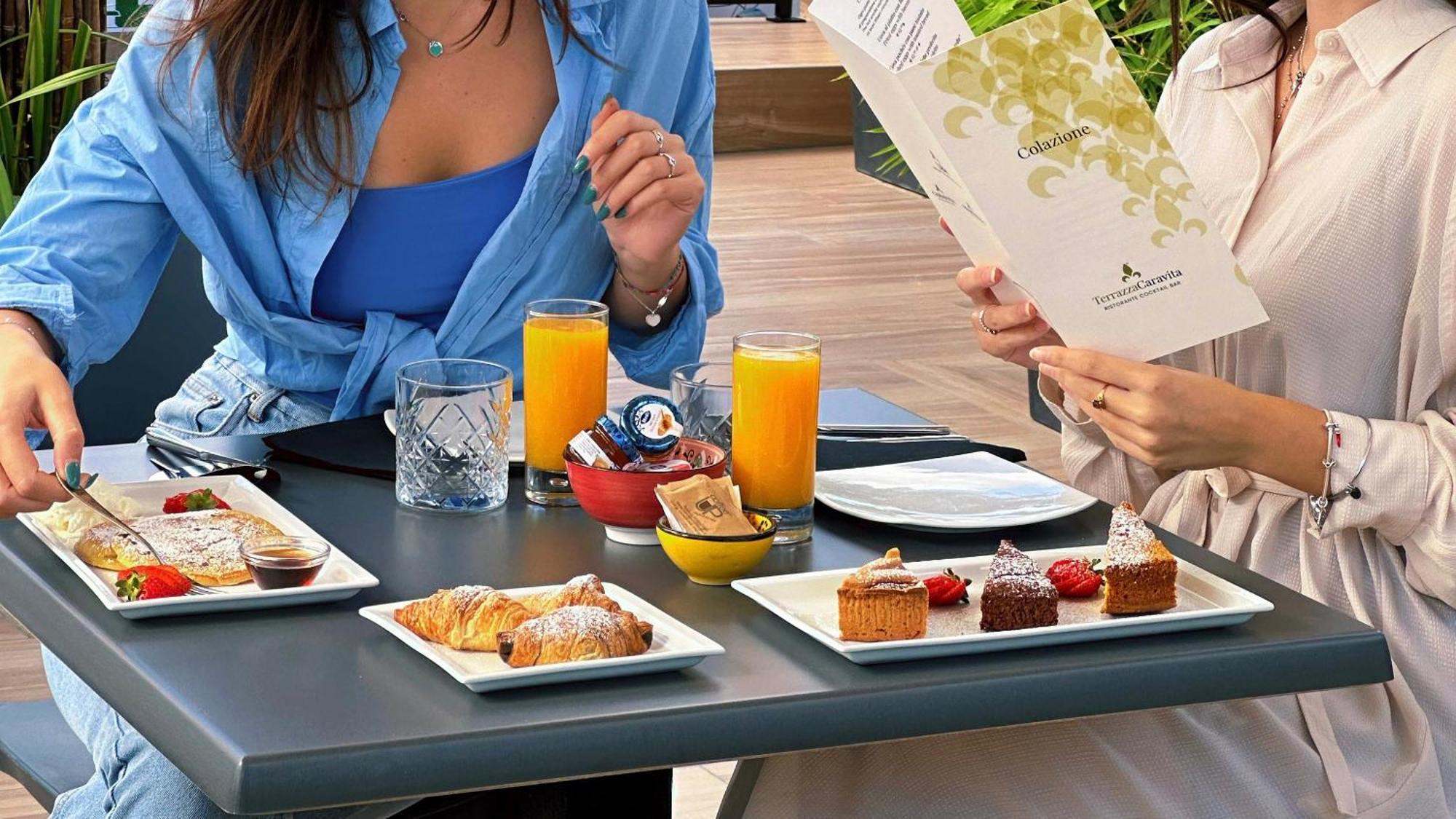 Caravita 5*